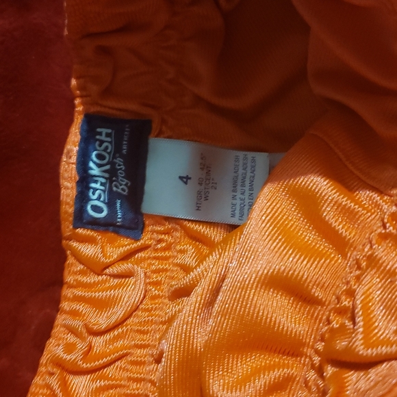 Oshkosh boys size 4 orange basketball shorts - Picture 3 of 3